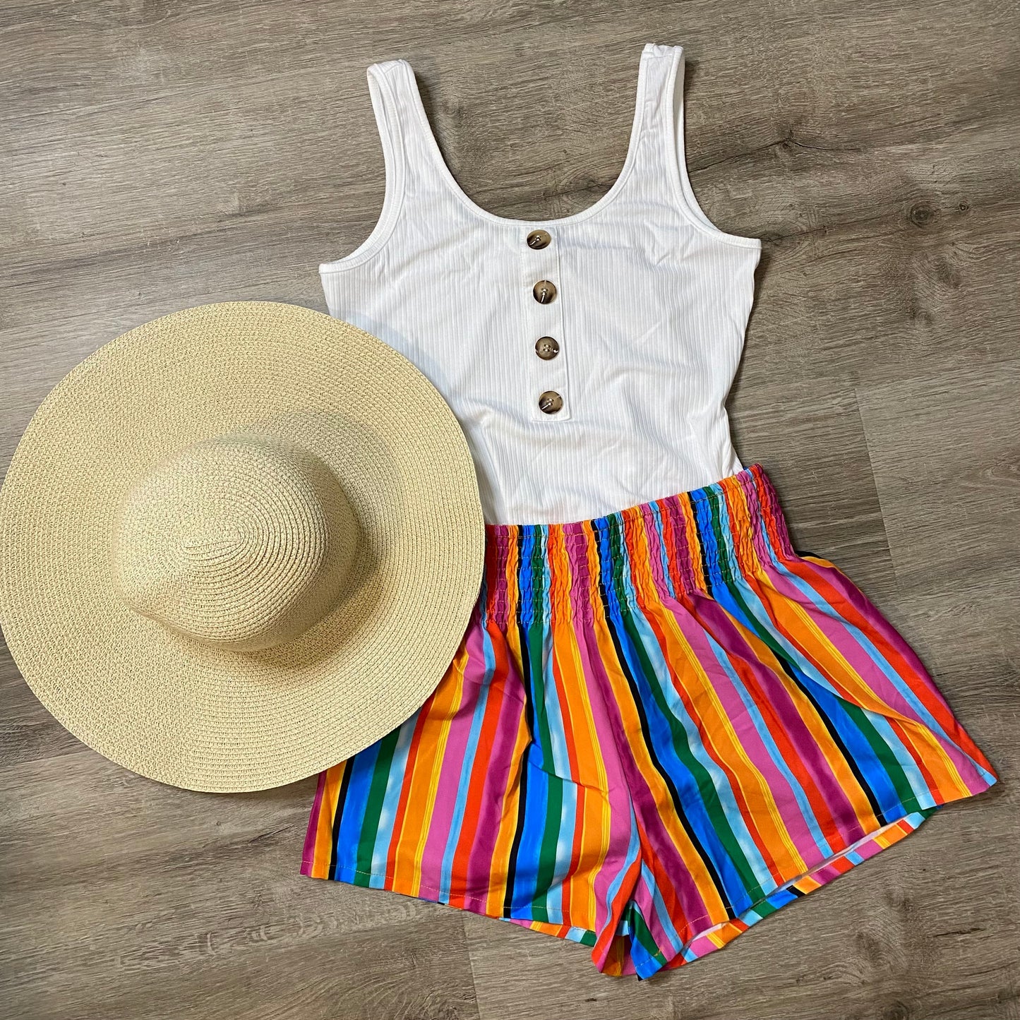 Fiesta Island shorts Description: Multicolor, Boho, Striped Shorts Wide Leg with Elastic Waist Shirred, High Waist, Cropped Loose with a Non-Stretch Material: Polyester 95% Polyester, 5% Elastane Care Instructions: Machine wash, tumble or air dry